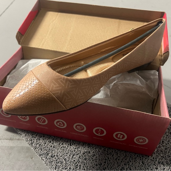 Lady Shoes - Picture 6 of 6